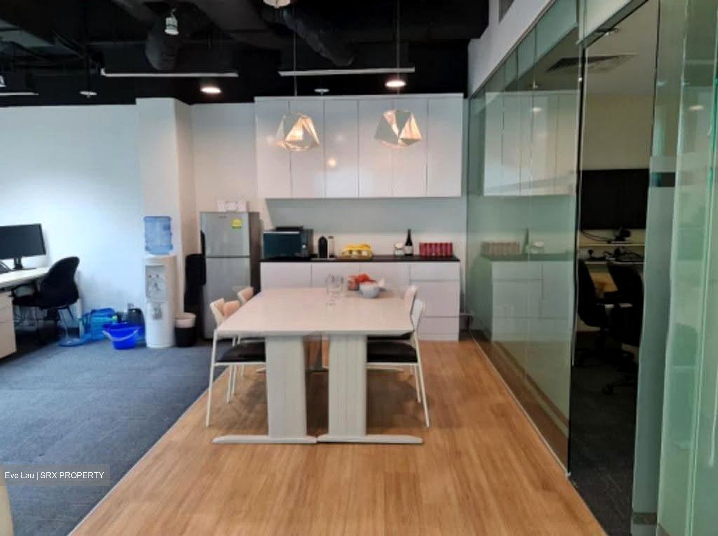 Robinson 112 (D1), Office #625239391